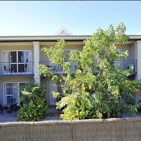 Studio Apartment With Queen Bed In Apollo Quay Mandurah Exterior photo